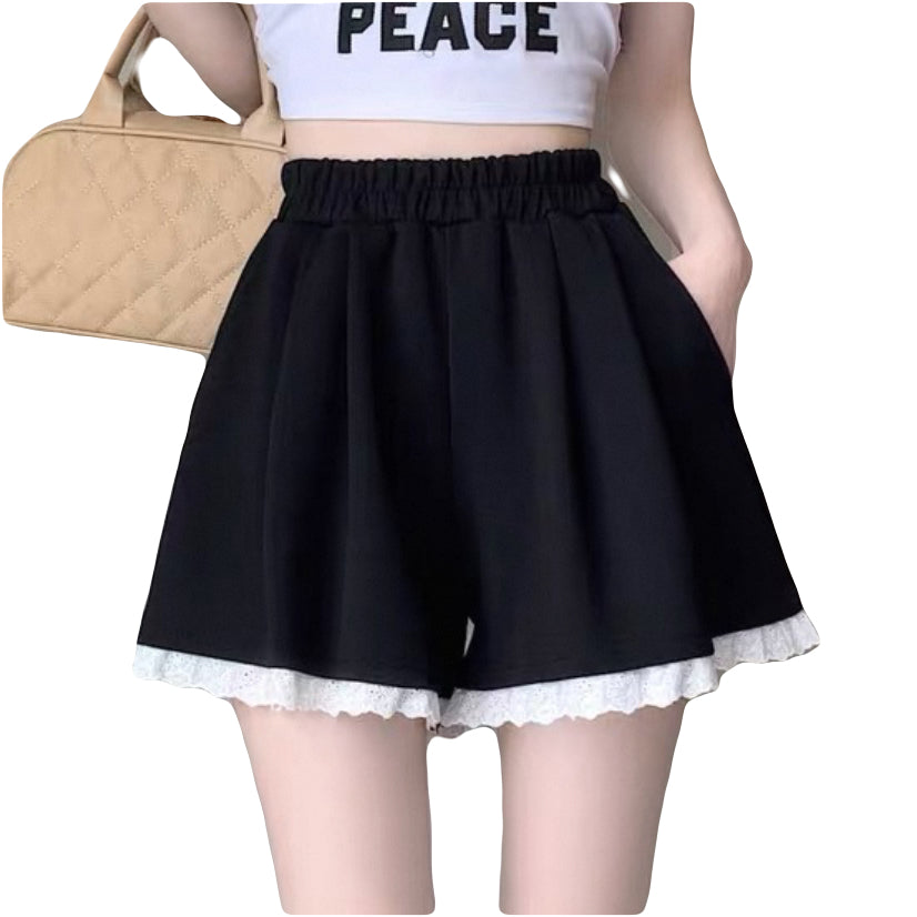 Model wearing high waist wide leg casual shorts with lace trim Loose Fit Short for Lady